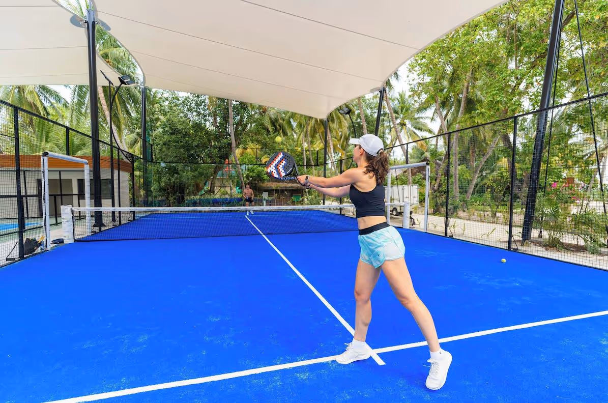 veligandu-maldives-resort-island-maldives-1-padel-courts-north-ari-atoll-court1.jpg