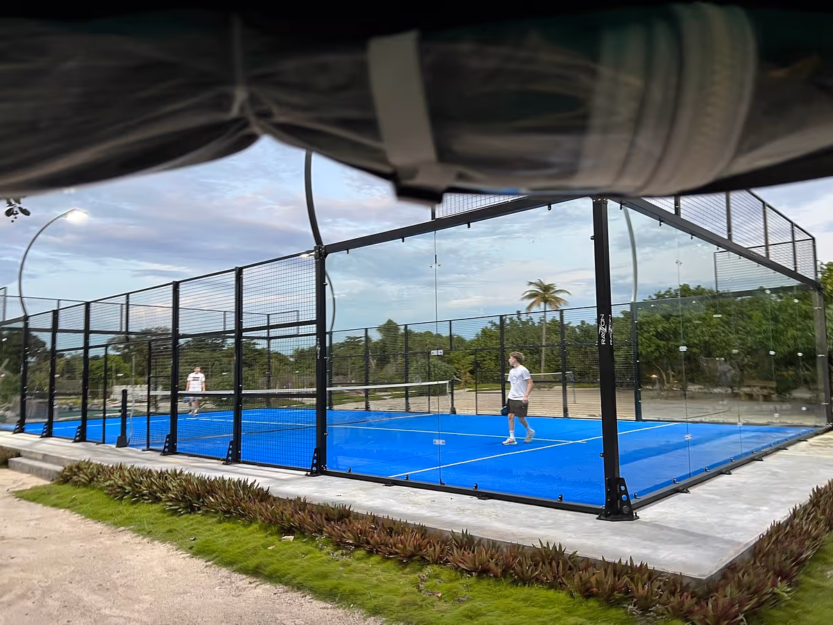 raaya-by-atmosphere-maldives-1-padel-courts-raa-atoll-court1.jpg