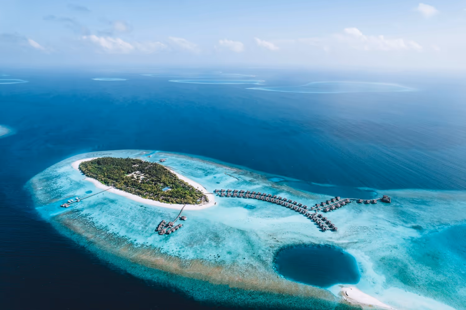 vakkaru-maldives-maldives-1-padel-courts-baa-atoll-property1.jpg