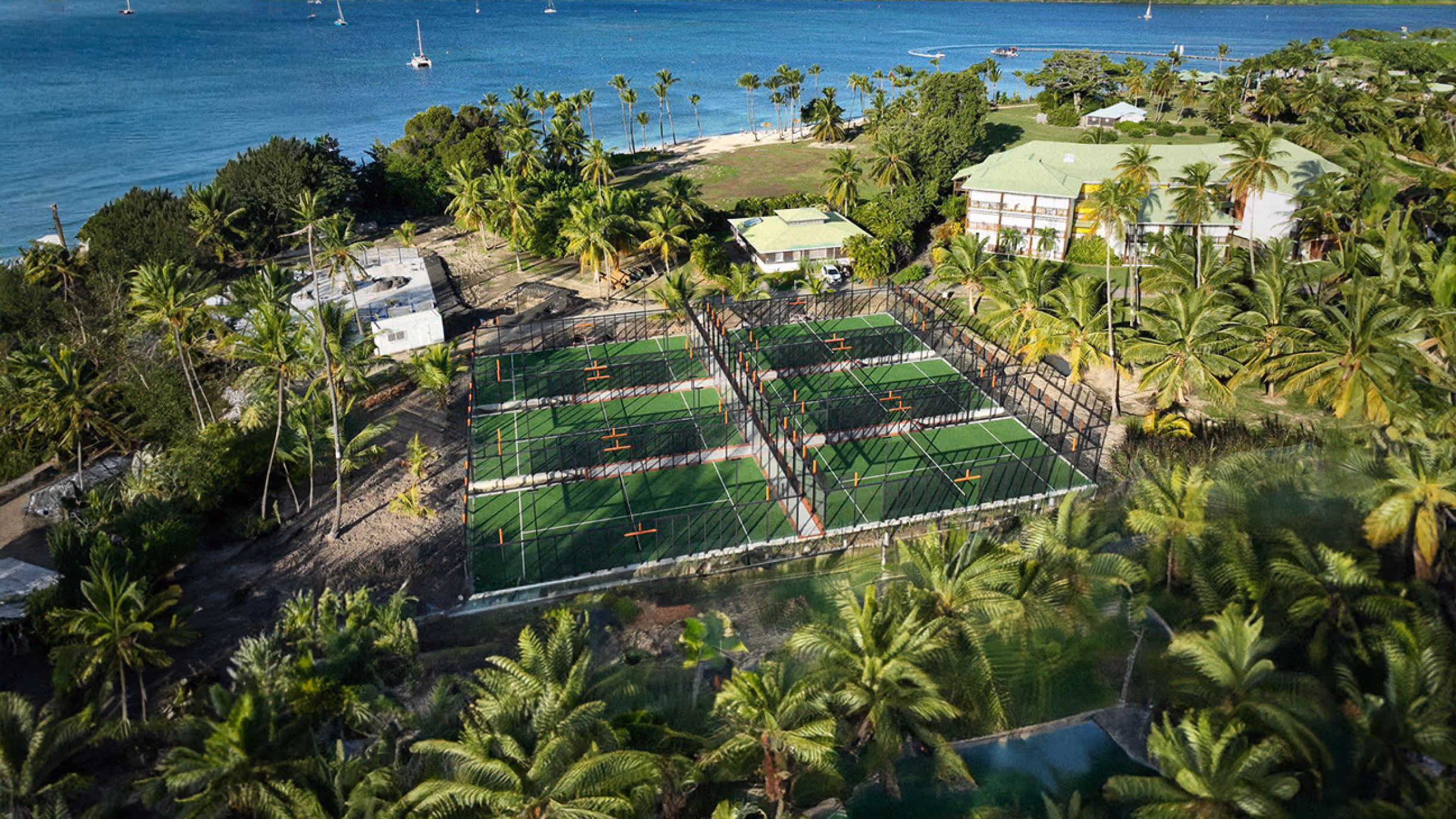 club-med-les-boucaniers---martinique-france-6-padel-courts-martinique-hero.jpg
