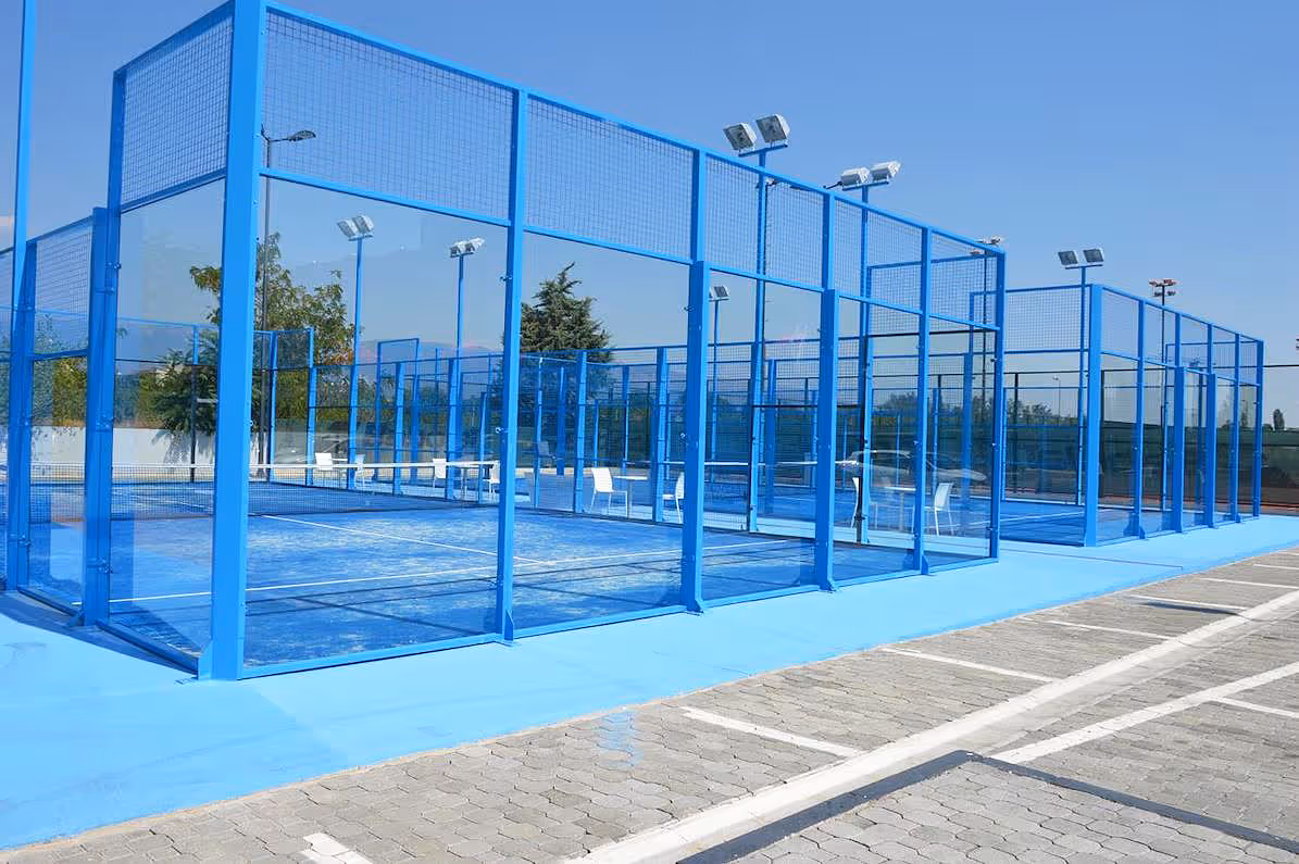 hotel-russia-north-macedonia-2-padel-courts-skopje-hero.jpg