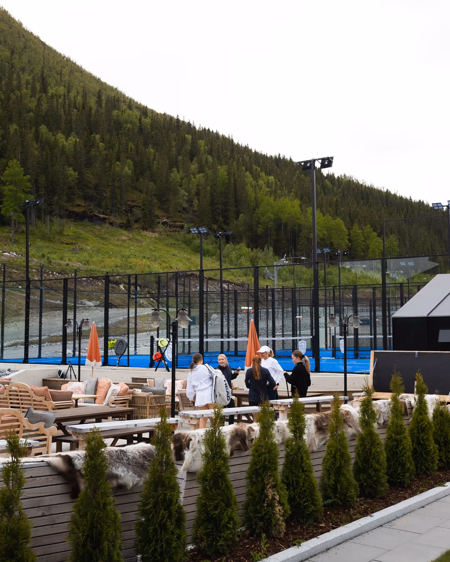 fýri-resort-norway-3-padel-courts-hemsedalcourt2.jpg
