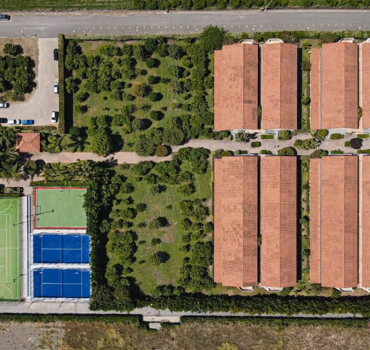 FuturaClubLaPraya-Italy-2-TirrenaInferiore-court1.jpg