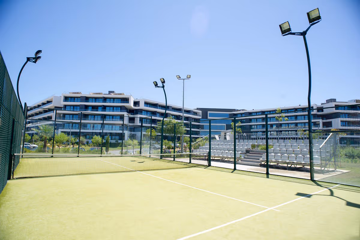 AlvorBaíaResortHotel-Portugal-2-Portimão-court3.jpg