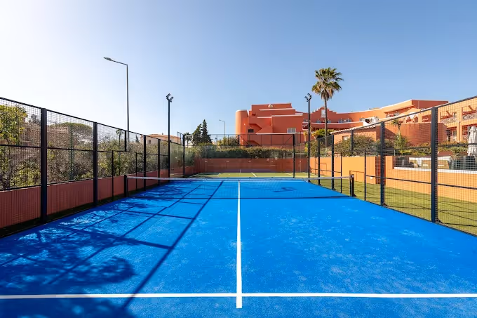 belavista-da-luz---wellness-&-lifestyle-hotel-portugal-1-padel-courts-praia-da-luz-court3.jpg