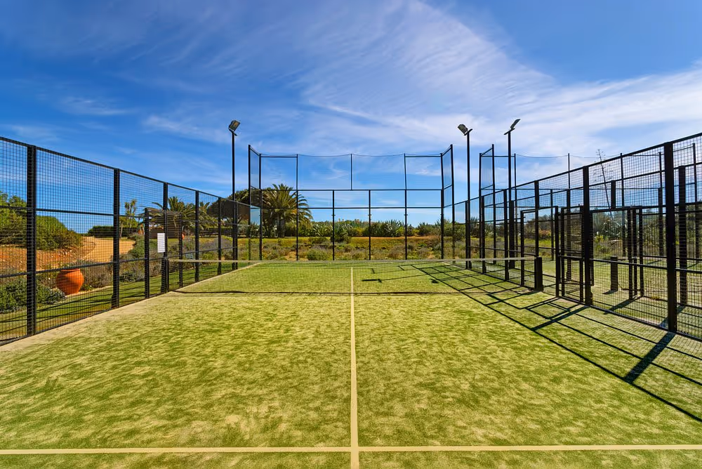 nau-salema-beach-village-portugal-2-padel-courts-vila-do-bispo-court1.jpg