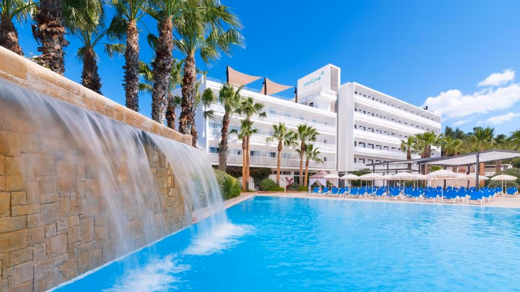 azuLineHotelBergantin-Spain-1-BalearicIslands-property1.jpg