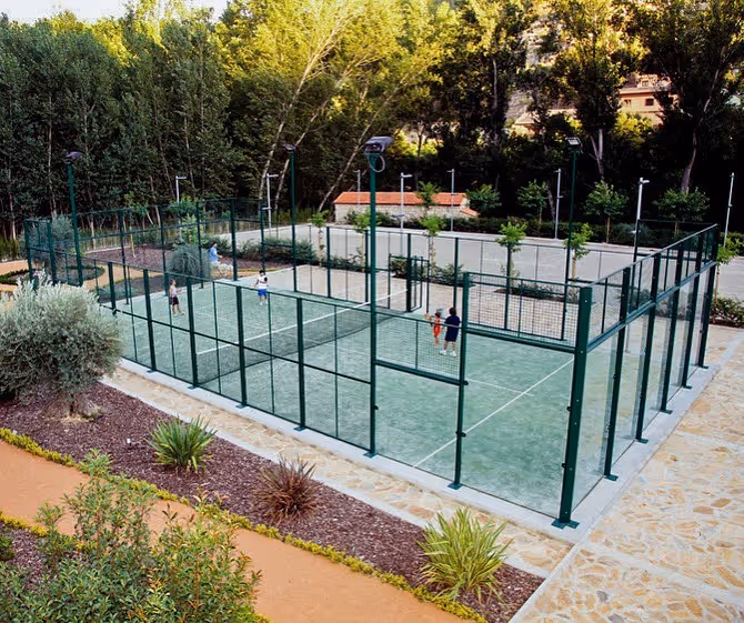 FincaLosOlivos-Spain-1-Castilla-LaMancha-court1