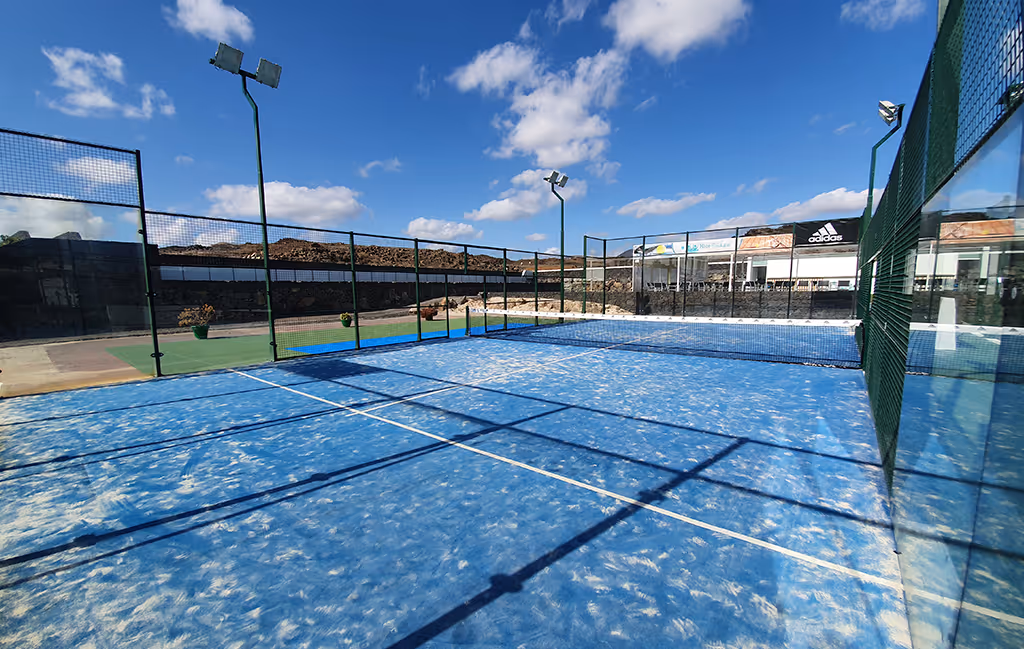 HydeParkLane-Spain-4-CanaryIslands-court3.png