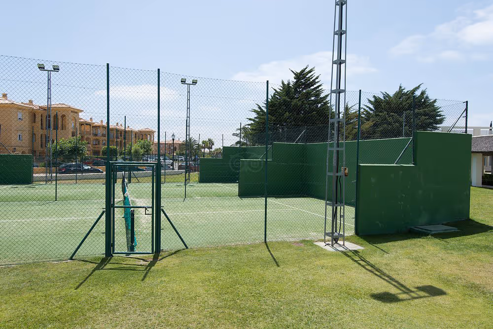 VincciCostaGolf-Spain-4-Andalusia-court1.jpg