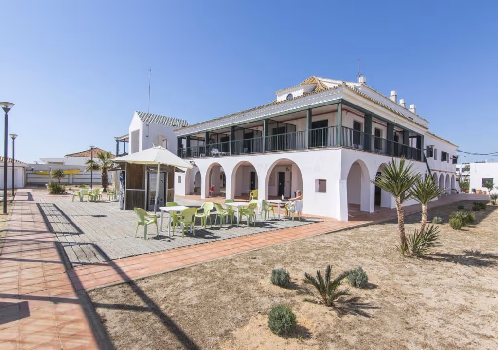 AlbergueInturjovenPuntaUmbría-Spain-2-Andalusia-property2.jpg