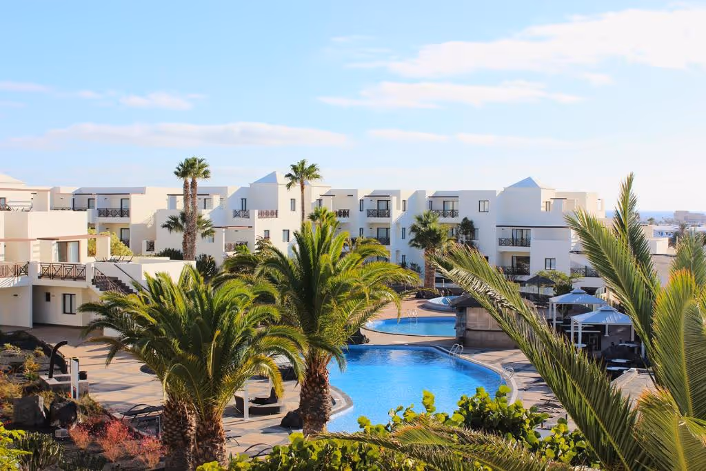 359952906.vitalclass-lanzarote-resort-spain-2-padel-courts-canary-islands-property1.jpg