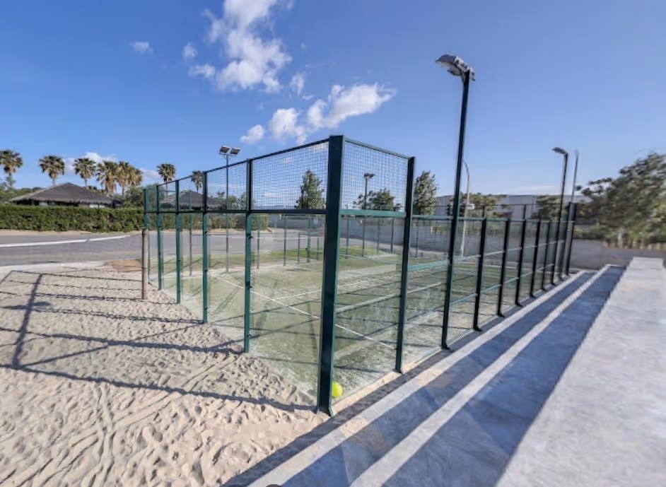cambrils-park-resort-spain-1-padel-courts-tarragona-hero.jpg