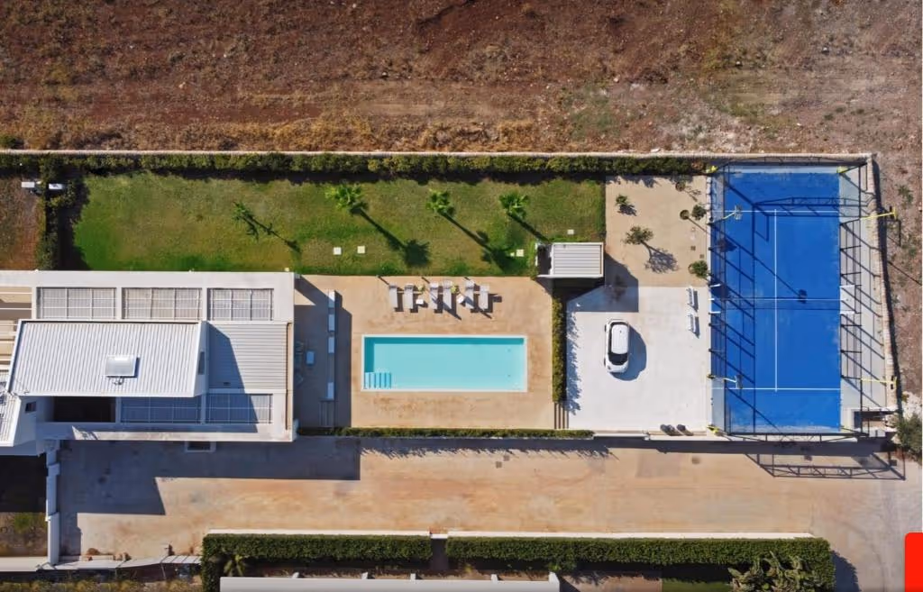 marina-di-ragusa-padel-villa-italy-1-padel-courts-marina-di-ragusa-property1.jpg