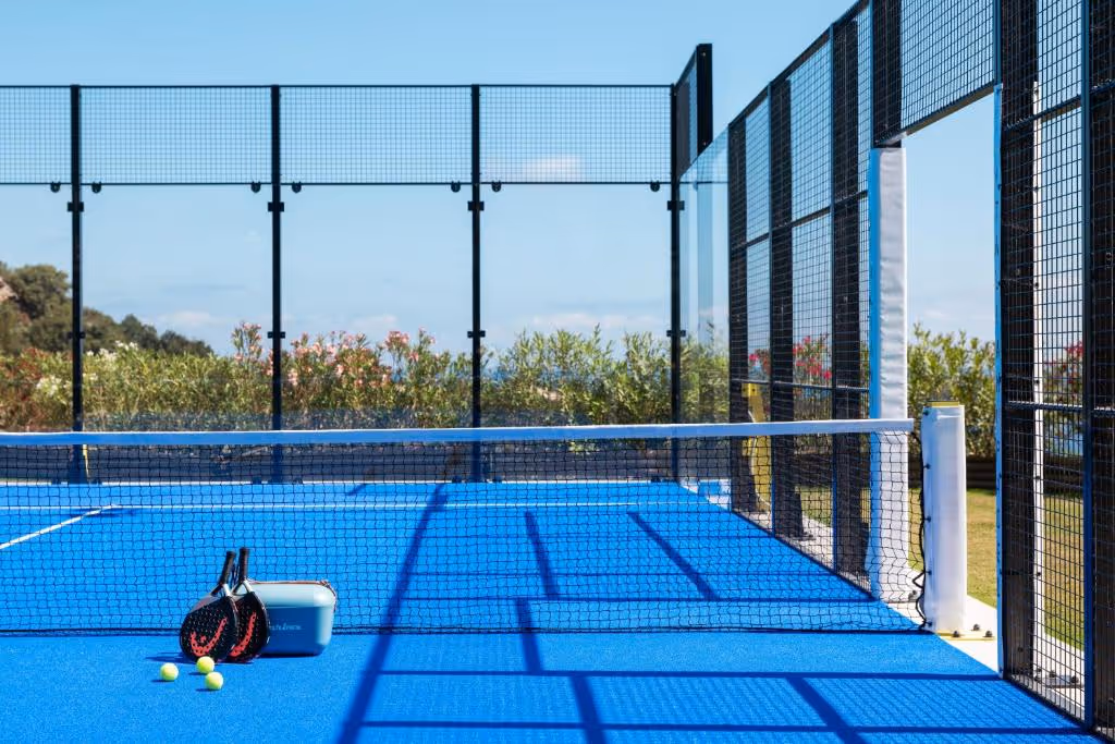 hotel-pitrizza,-costa-smeralda-italy-1-padel-courts-sardinia-court1.jpg