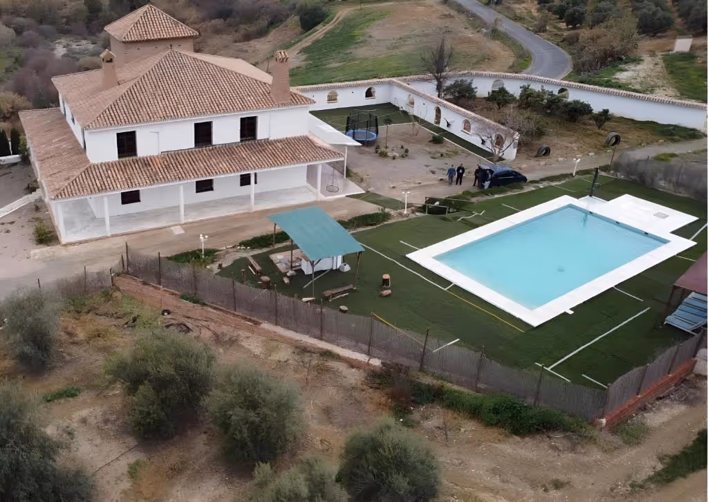alora-mountain-views-padel villa-spain-1-padel-courts--andalusia-property1.jpg
