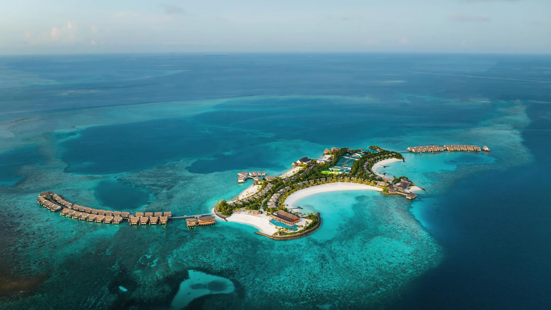 hilton-maldives-amingiri-resort-&-spa-maldives-1-padel-courts-north-malé-atoll-property1.jpg