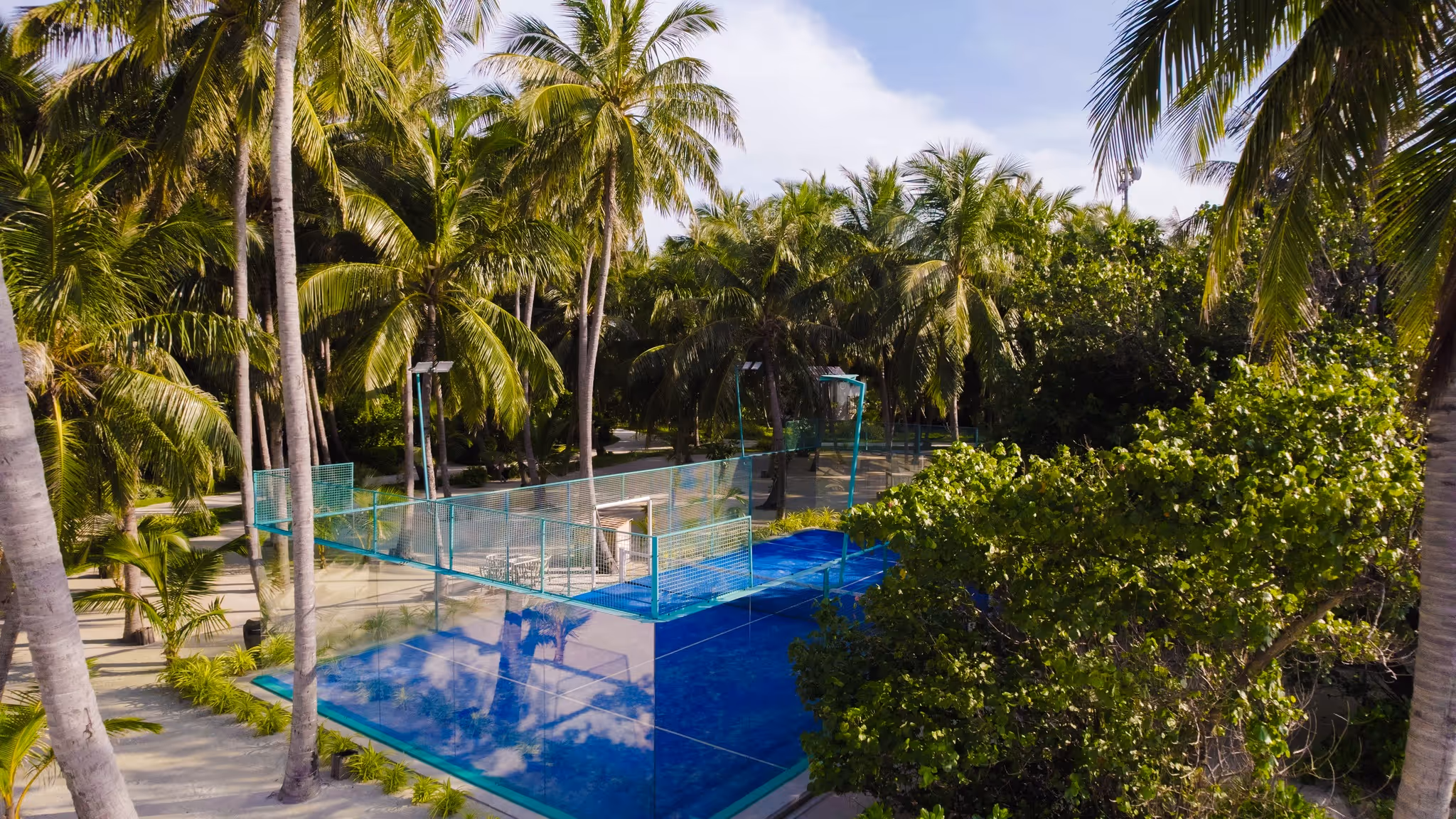 kudadoo-maldives-maldives-1-padel-courts-lhaviyani-atoll-court1.jpg