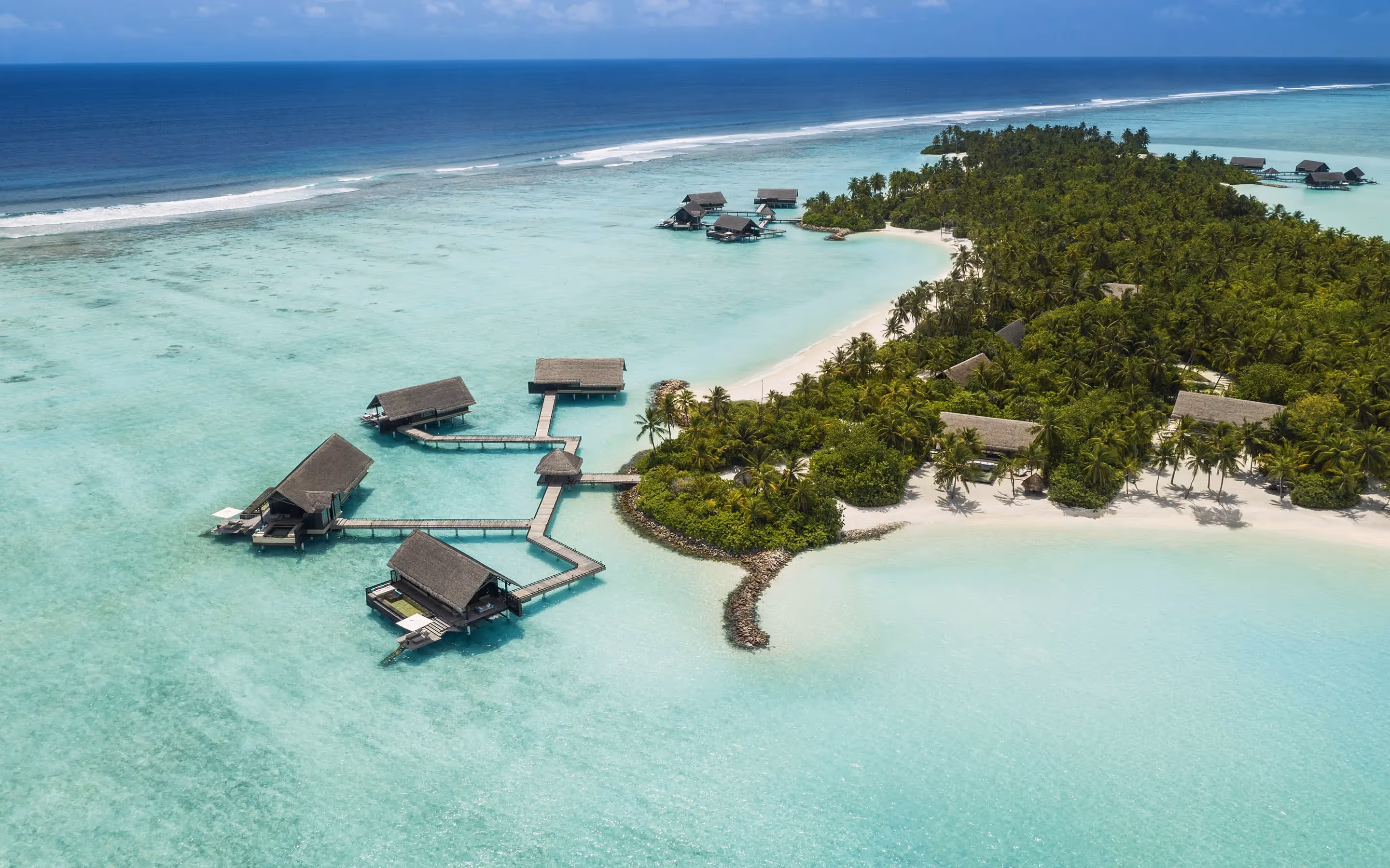 one&only-reethi-rah-maldives-1-padel-courts-malé-atoll-property1.jpg