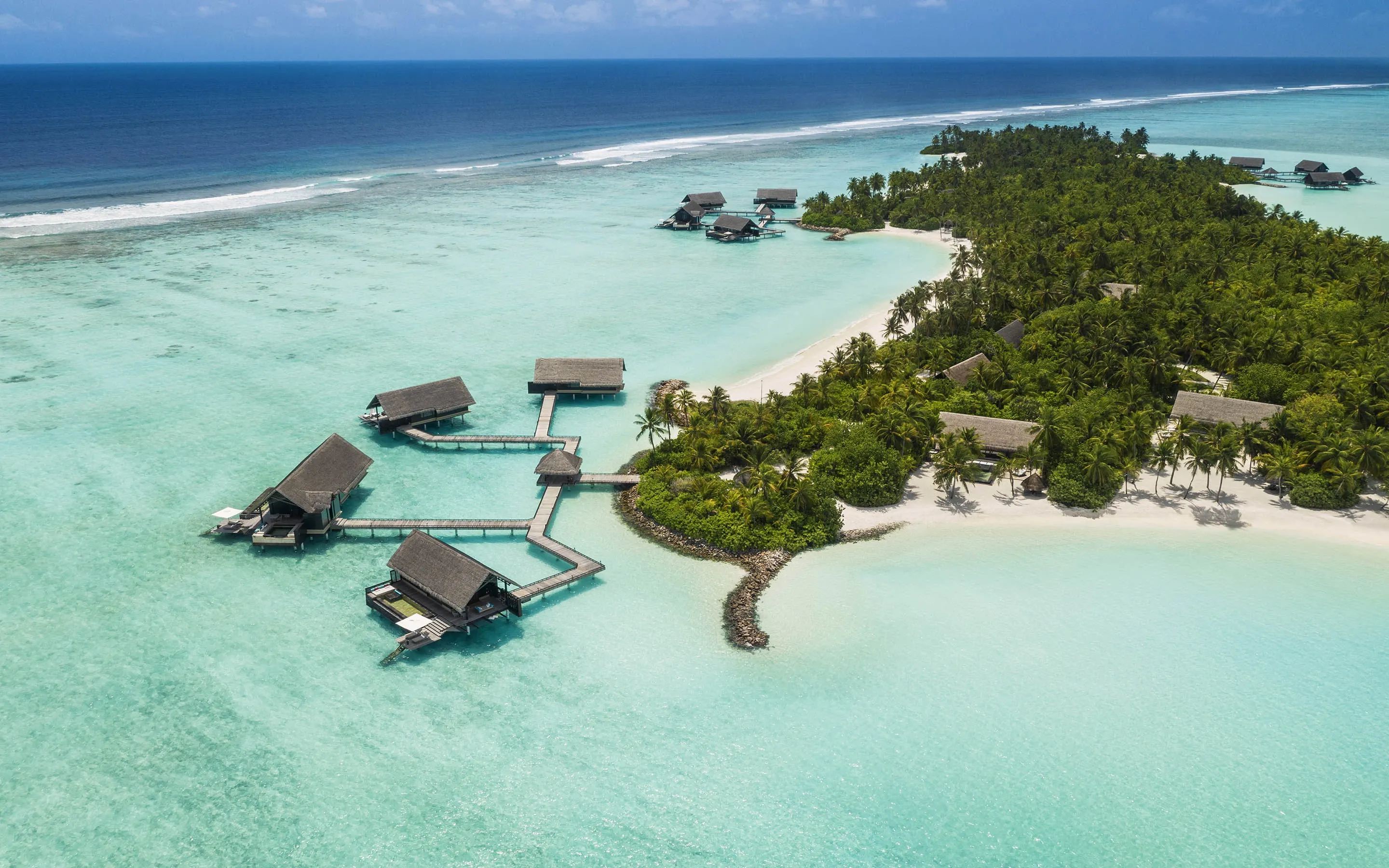 one&only-reethi-rah-maldives-1-padel-courts-malé-atoll-property1.jpg