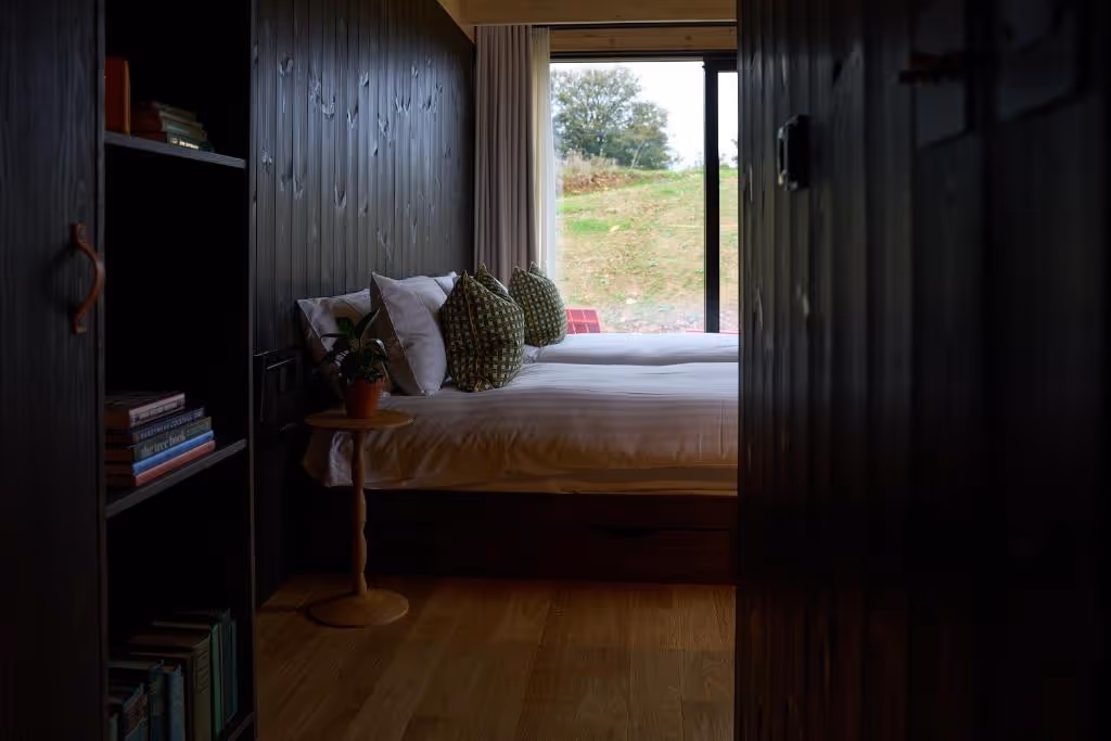 Mad Swans in The Mendips - hotel 2.jpg