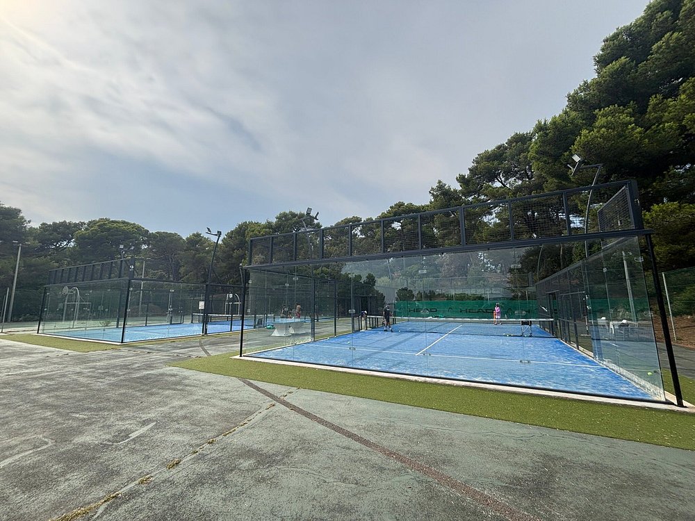 belambra-clubs-presqu'île-de-giens---les-criques-france-2-padel-courts-hyères-court2.jpg