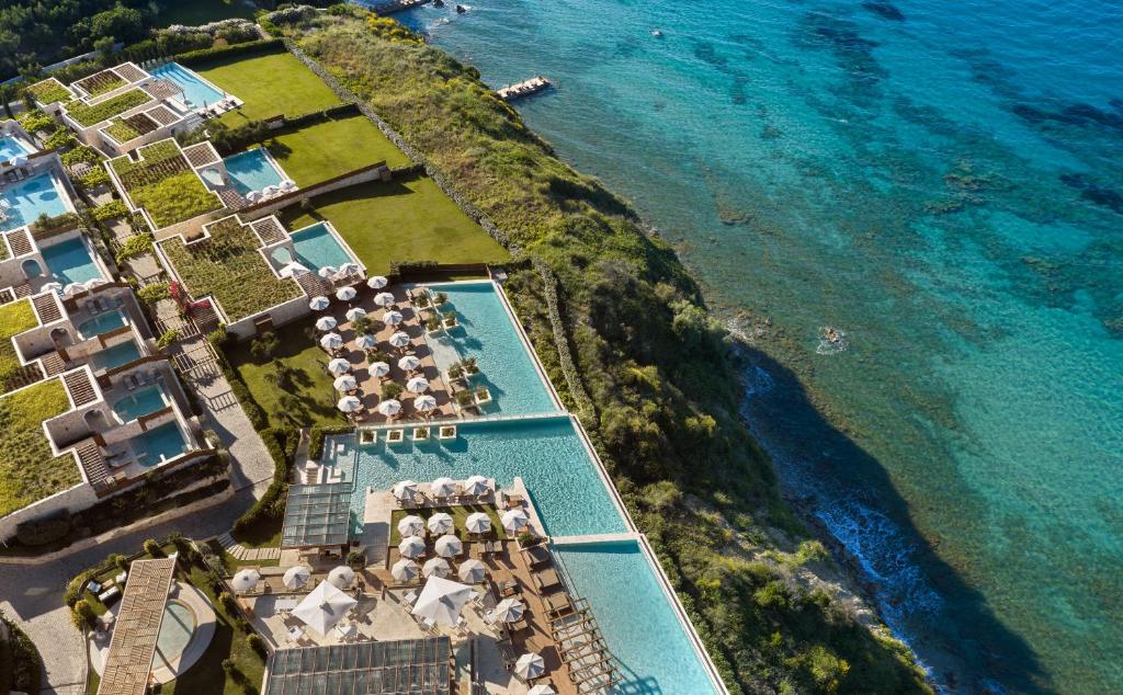 LesanteCapeTheLeadingHotelsoftheWorld-Greece-1-IonianIslands-property2.jpeg