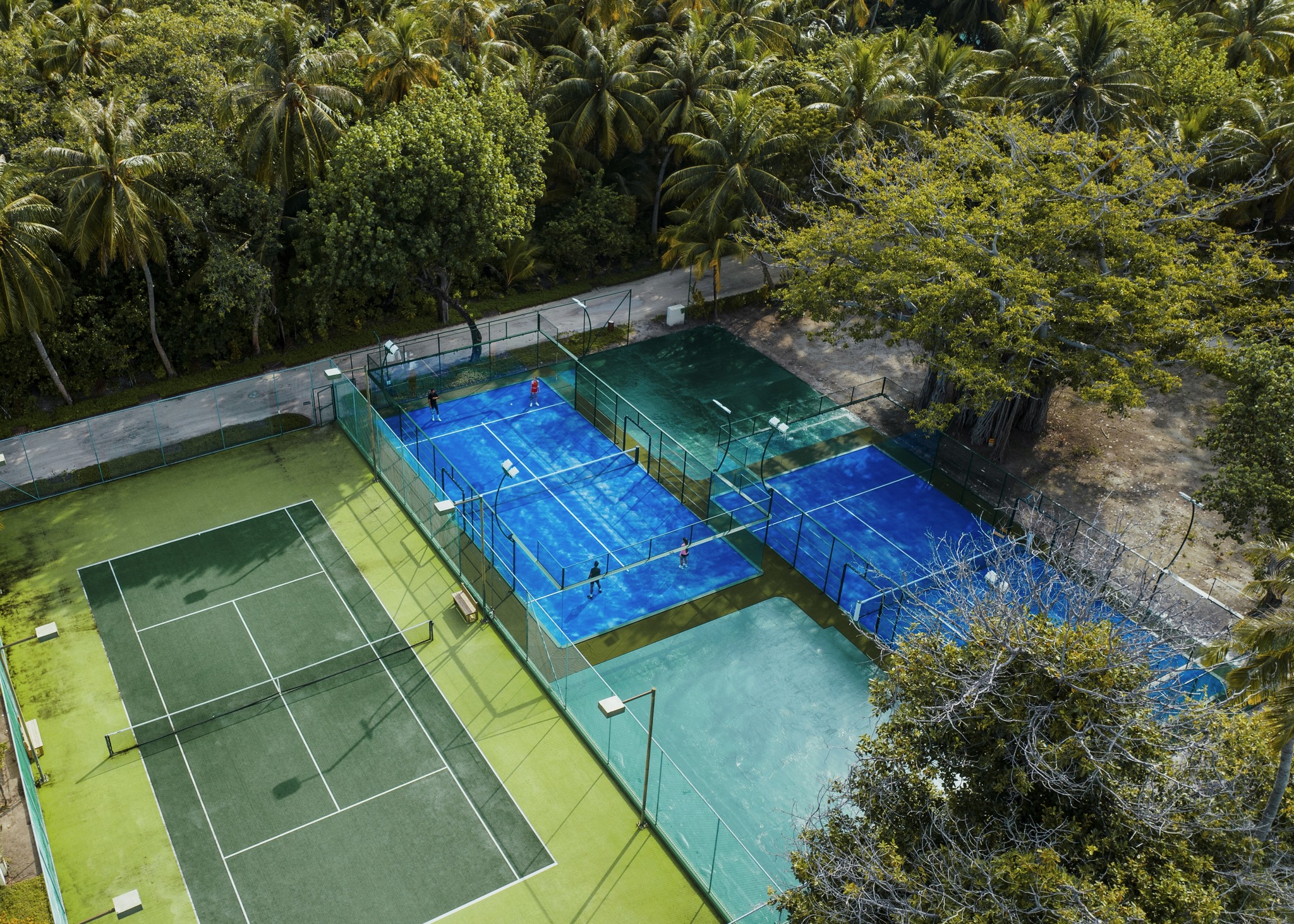 meeru-maldives-maldives-2-padel-courts-north-malé-atoll-hero.jpg