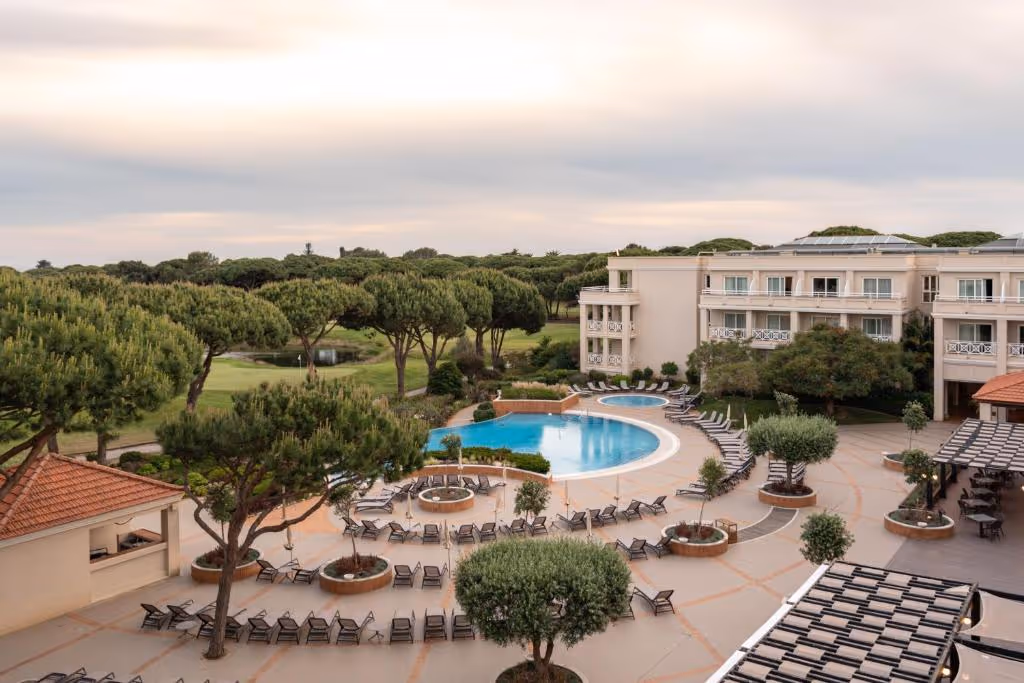 onyria-quinta-da-marinha-hotel-portugal-9-padel-courts-cascais-property1.jpg
