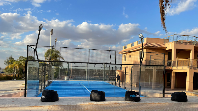 sky-executive-resort-egypt-2-padel-courts-el-cairo-hero.jpg
