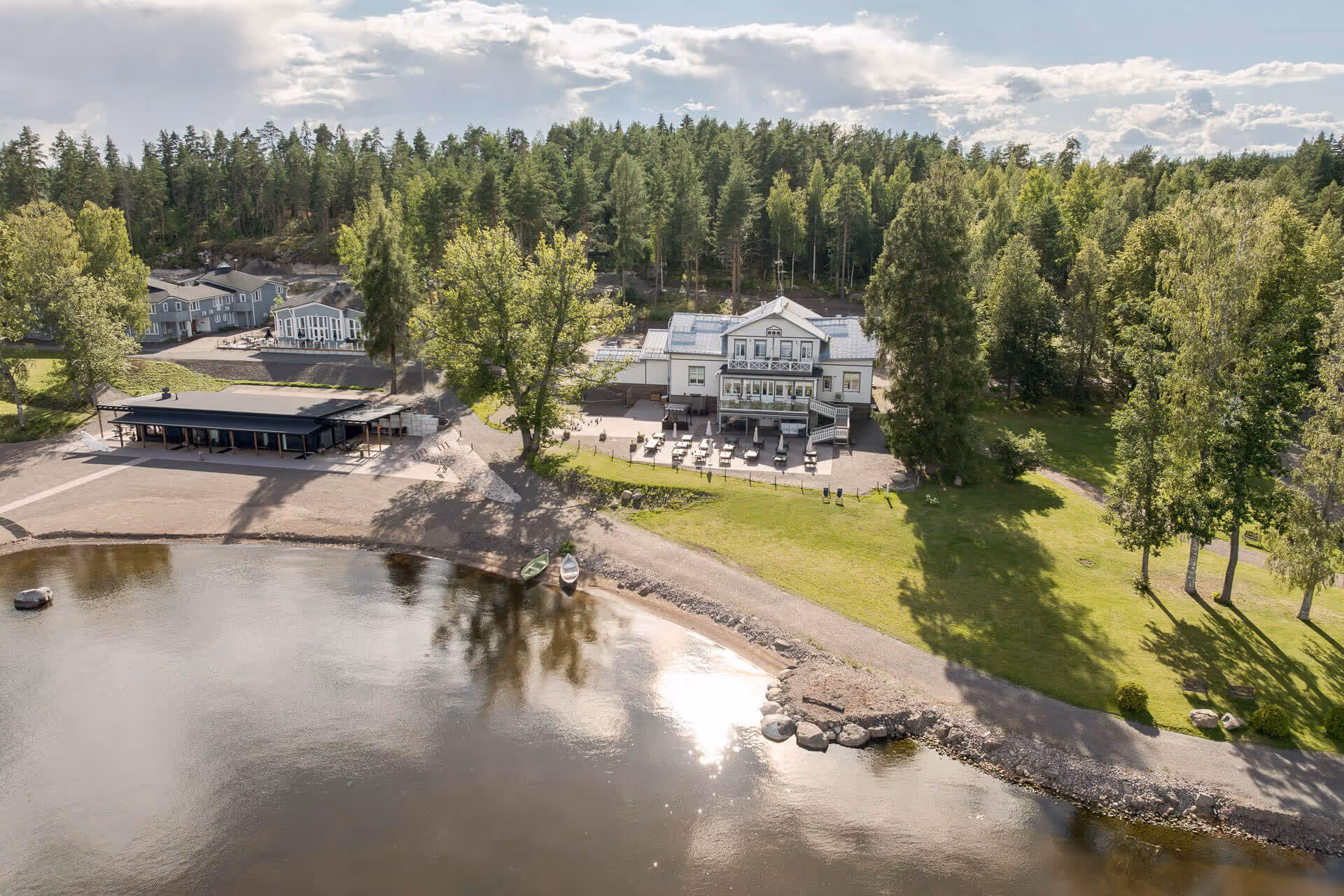 radalla-resort-finland-1-padel-courts-Päijät-Häme-property1.jpeg