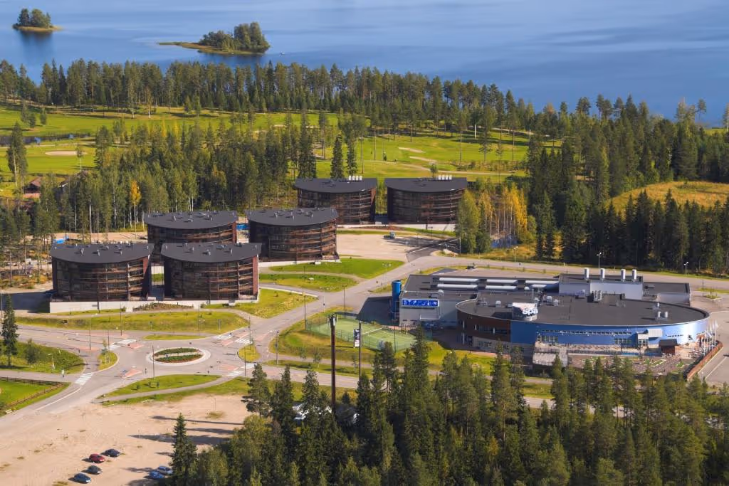 tahko-spa-hotel-finland-3-padel-courts-north-savo-property2.jpg