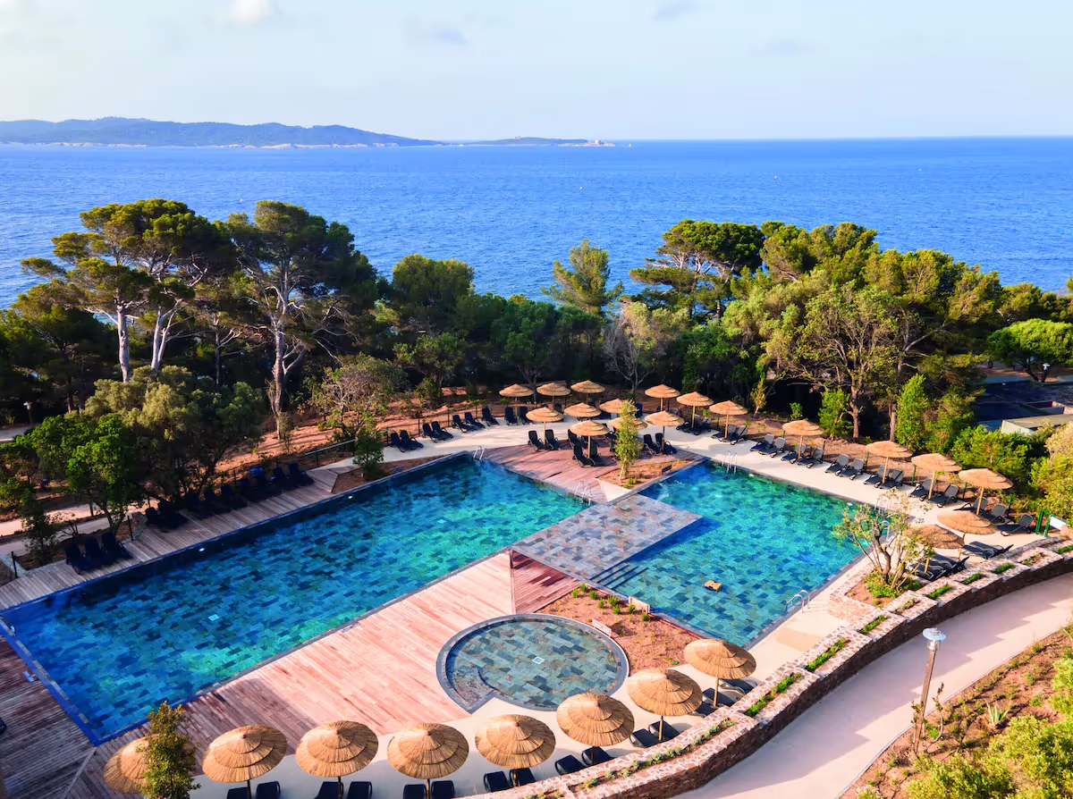 belambra-clubs-presqu'île-de-giens---les-criques-france-2-padel-courts-hyères-property1.jpg
