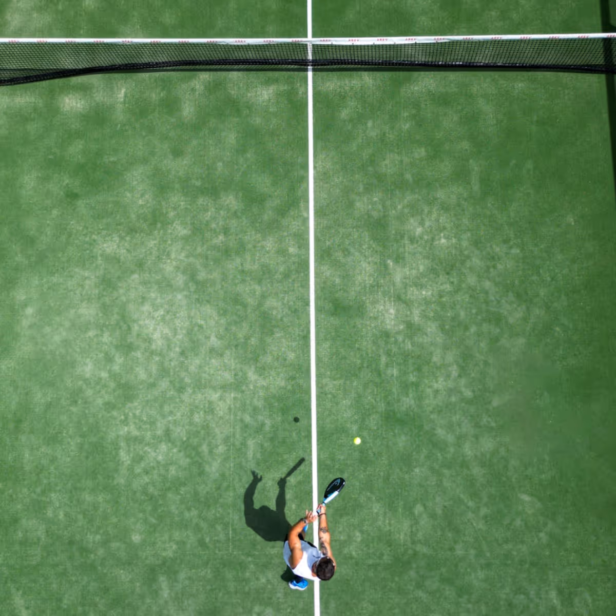 arev-st.-tropez-france-1-padel-courts-saint-tropez-court3.jpg