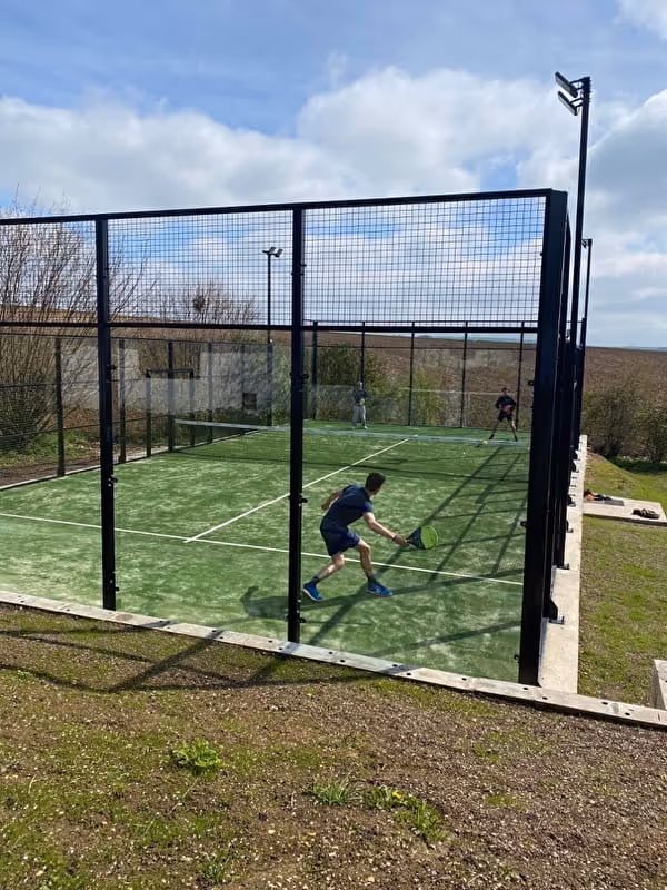 Maison-Helena-France-1-Bourgogne‑Franche‑Comté-Court1.jpg