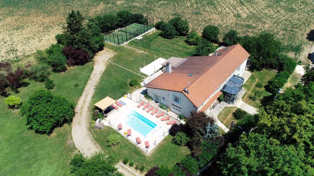 Maison-Helena-France-1-Bourgogne‑Franche‑Comté-Property1.jpg