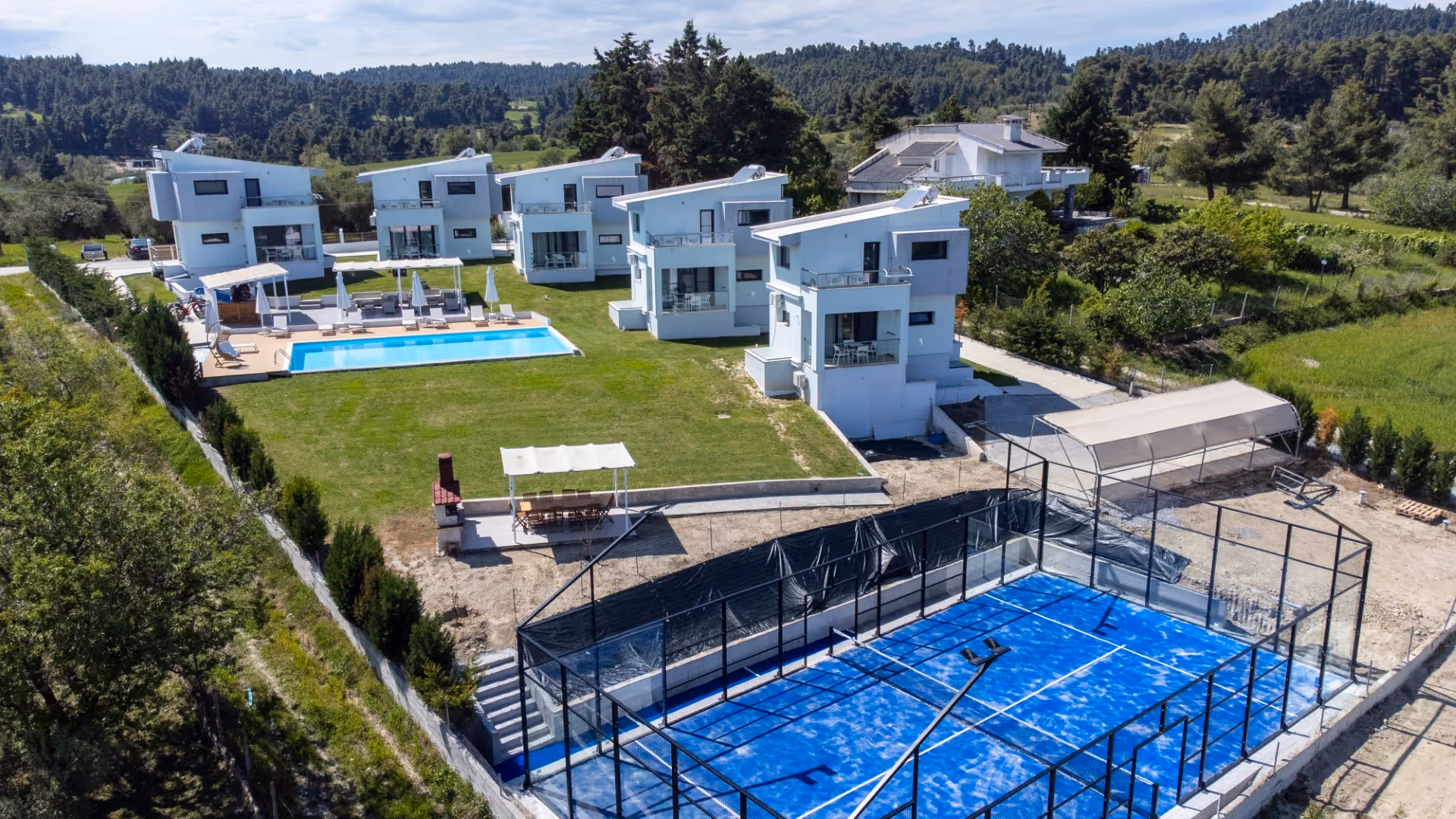 BlueAvenue-Greece-1-Chalkidiki-court1.jpeg