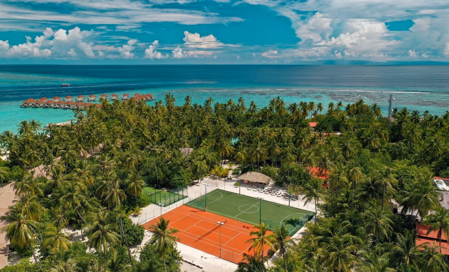 nakai-alimathà-resort-maldives-1-padel-courts-vaavu-atoll-hero.jpg