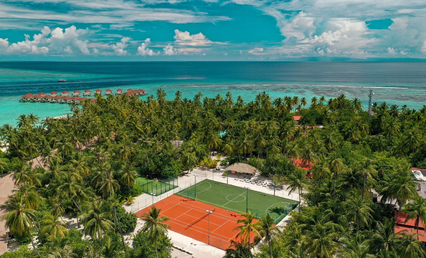 nakai-alimathà-resort-maldives-1-padel-courts-vaavu-atoll-hero.jpg