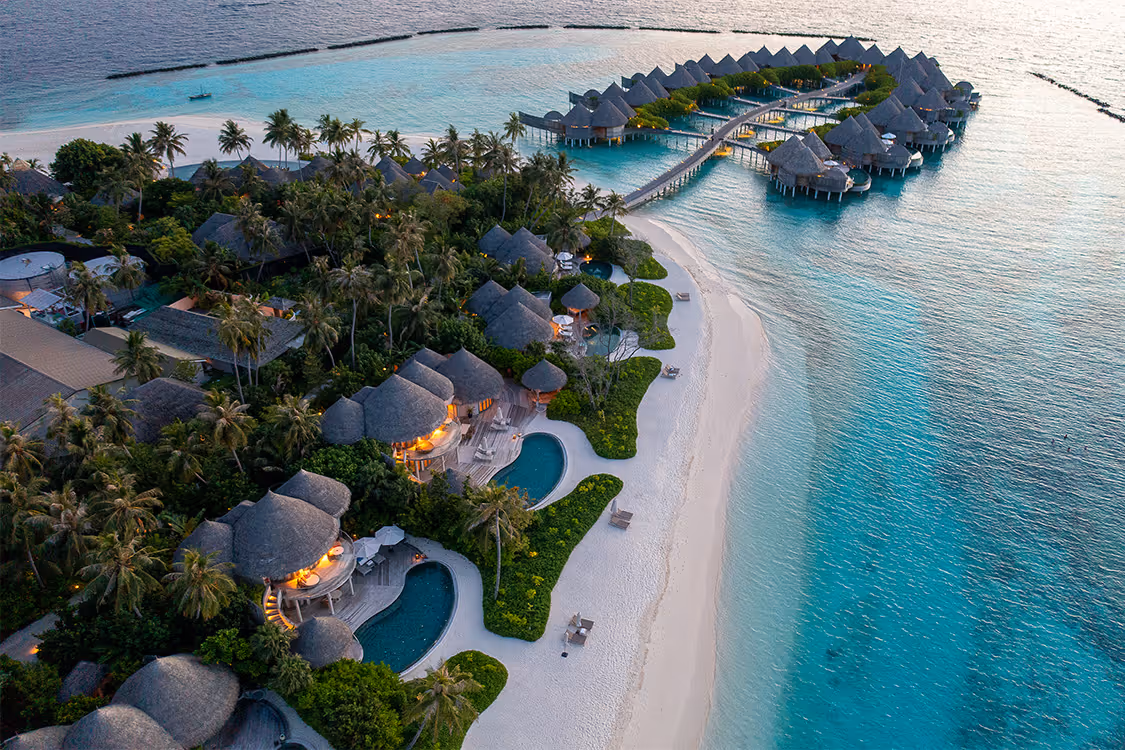 the-nautilus-maldives-maldives-1-padel-courts-baa-atoll-property1.jpg