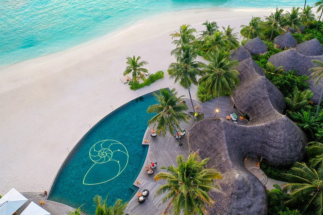 the-nautilus-maldives-maldives-1-padel-courts-baa-atoll-property2.jpg