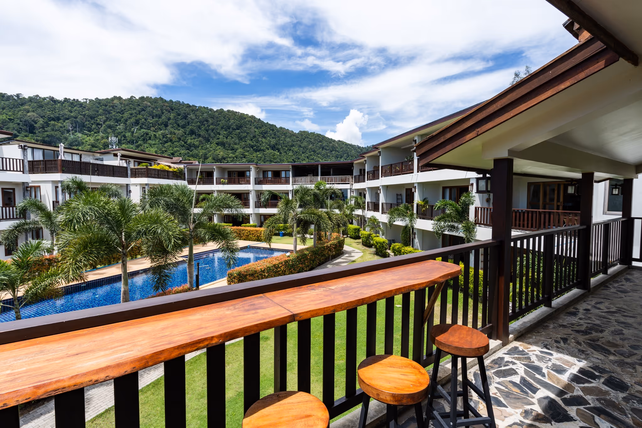 SlowDown-Thailand-5-KohLanta-property2.jpg