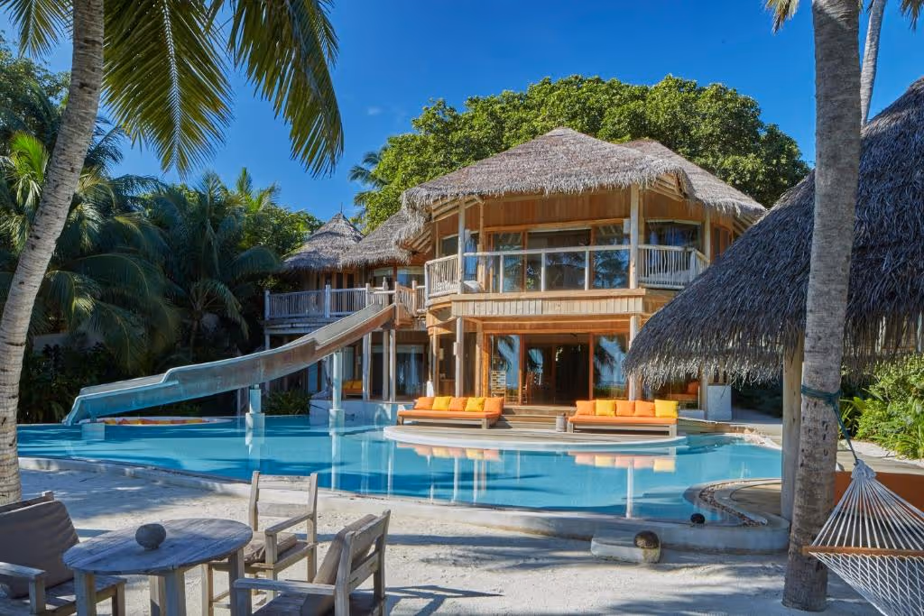 soneva-fushi-maldives-1-padel-courts-baa-atoll-property2.jpg