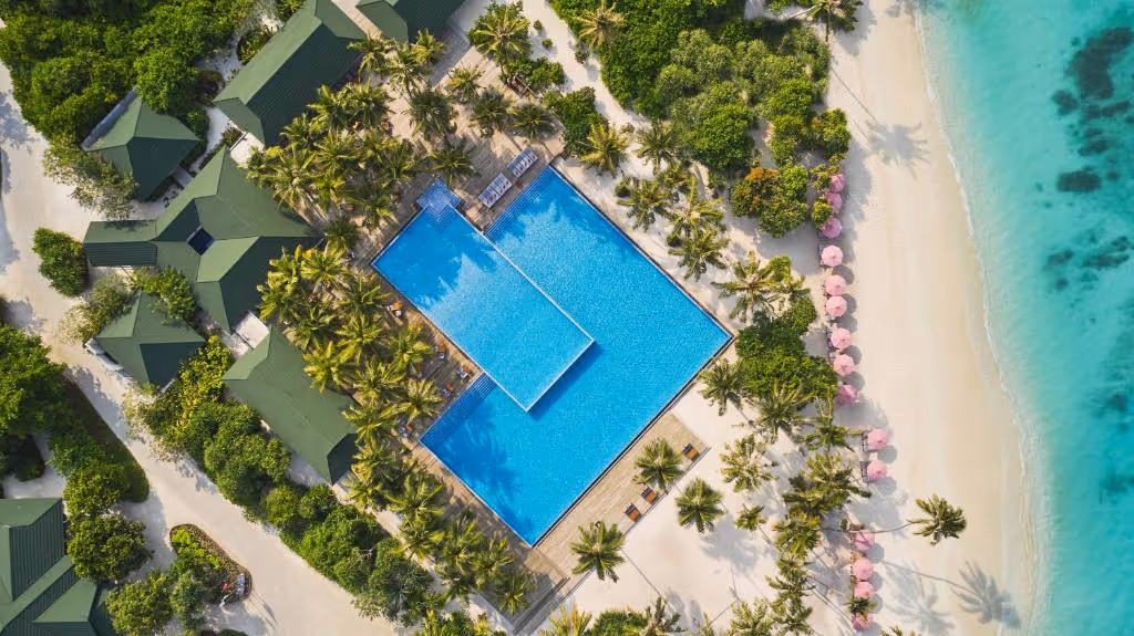 siyam-world-maldives-maldives-1-padel-courts-dhigurah-property2.jpg