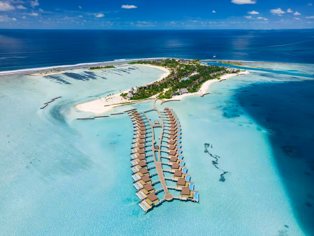 kuda-villingili-maldives-1-padel-courts-kaafu-atoll-property1.jpg