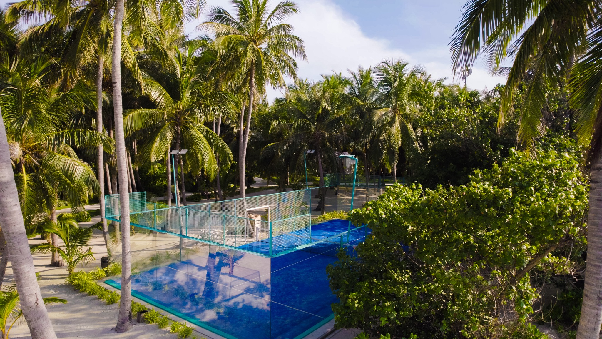 kudadoo-maldives-maldives-1-padel-courts-lhaviyani-atoll-court1.jpg
