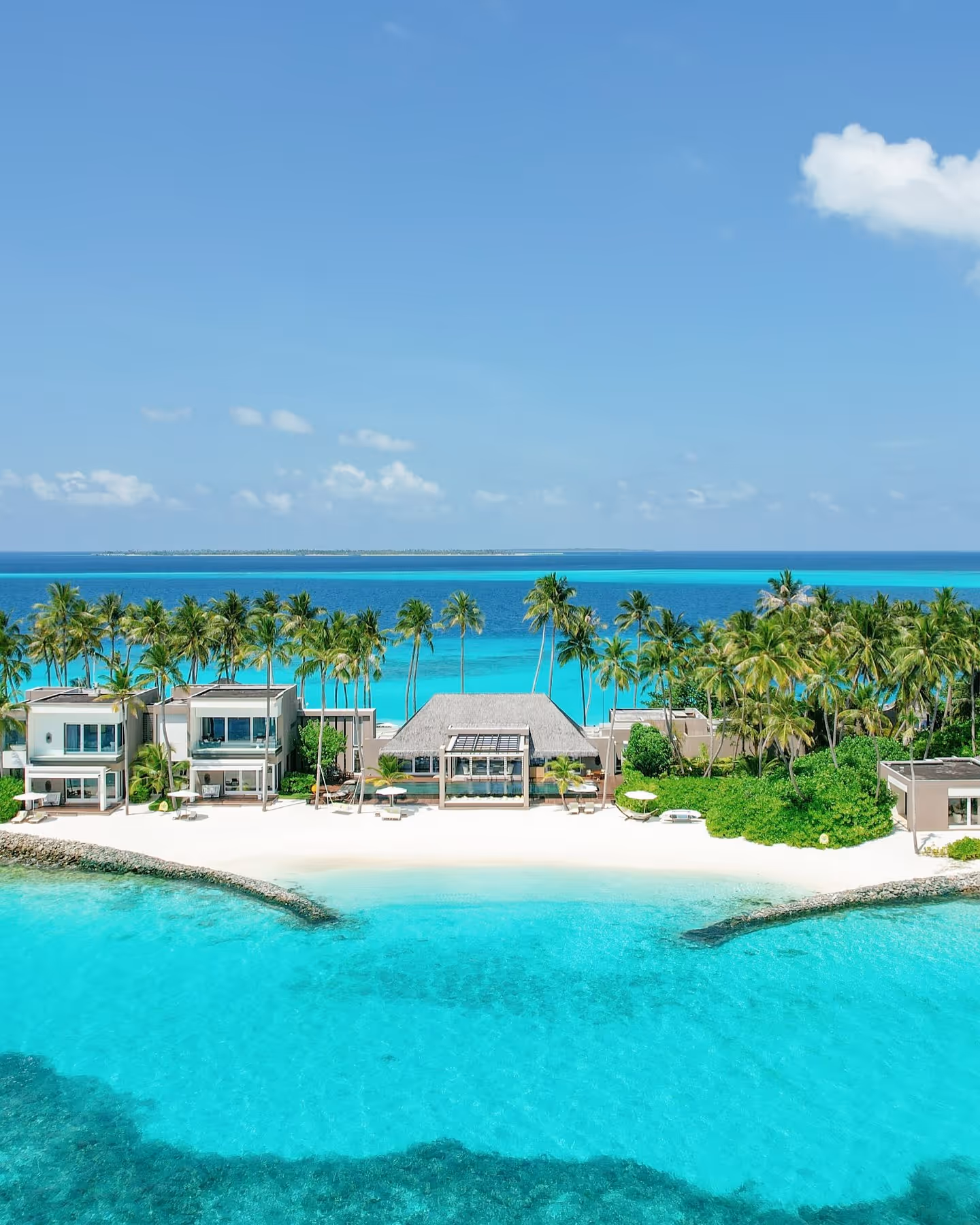 cheval-blanc-randheli-maldives-1-padel-courts-randheli-property2.jpg