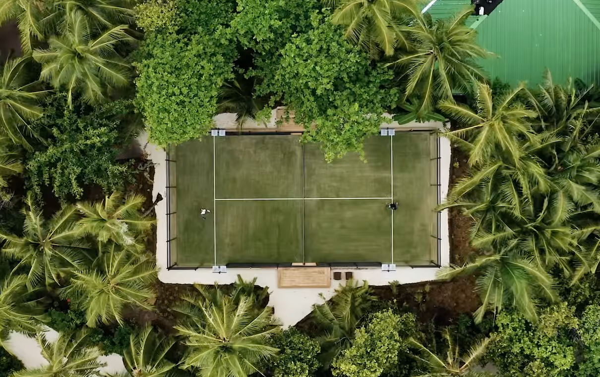 joali-maldives-maldives-1-padel-courts-raa-atoll-court2.jpg