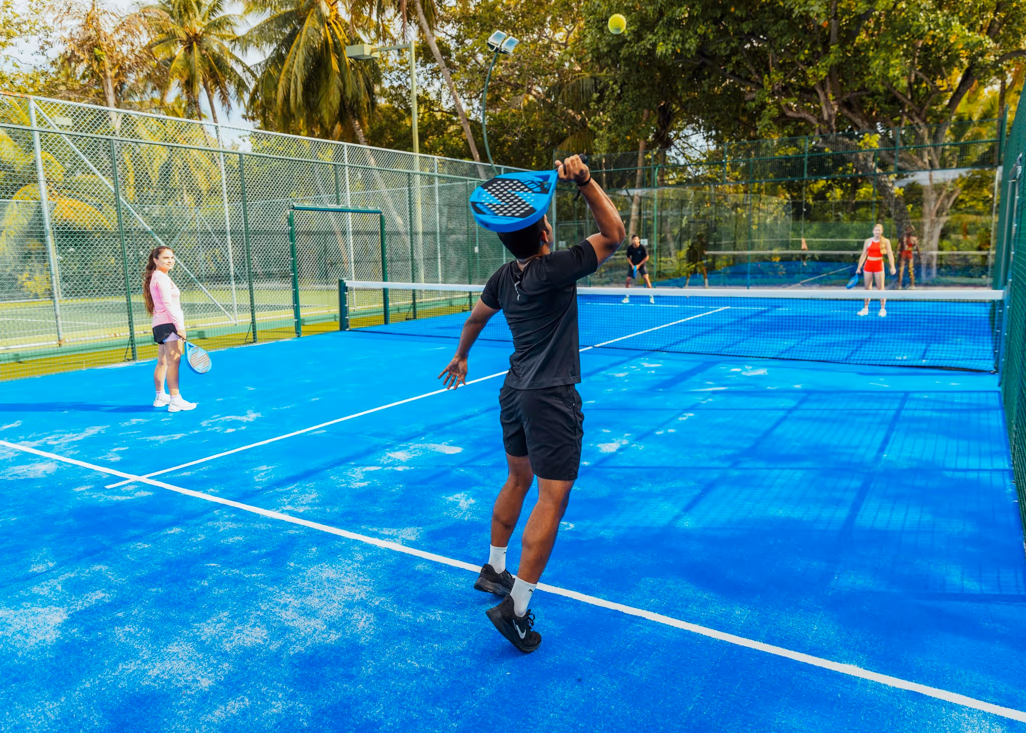 meeru-maldives-maldives-2-padel-courts-north-malé-atoll-court3.jpg