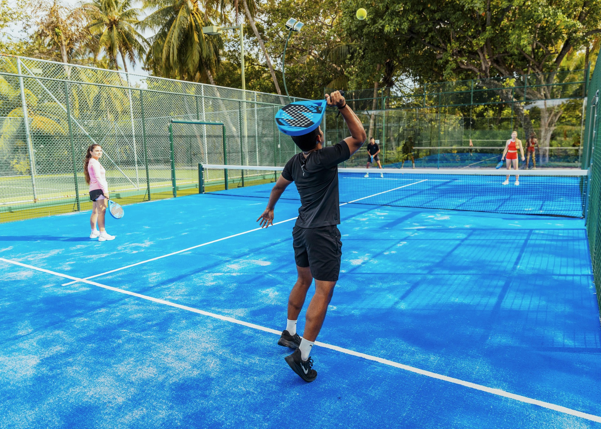 meeru-maldives-maldives-2-padel-courts-north-malé-atoll-court3.jpg